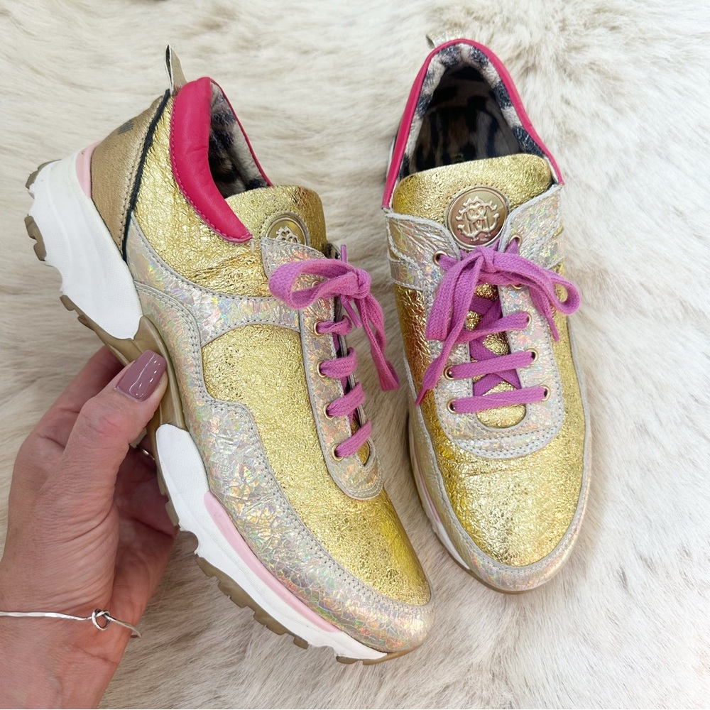 ROBERTO CAVALLI crackled gold and hologram pink sneakers. Size 40.